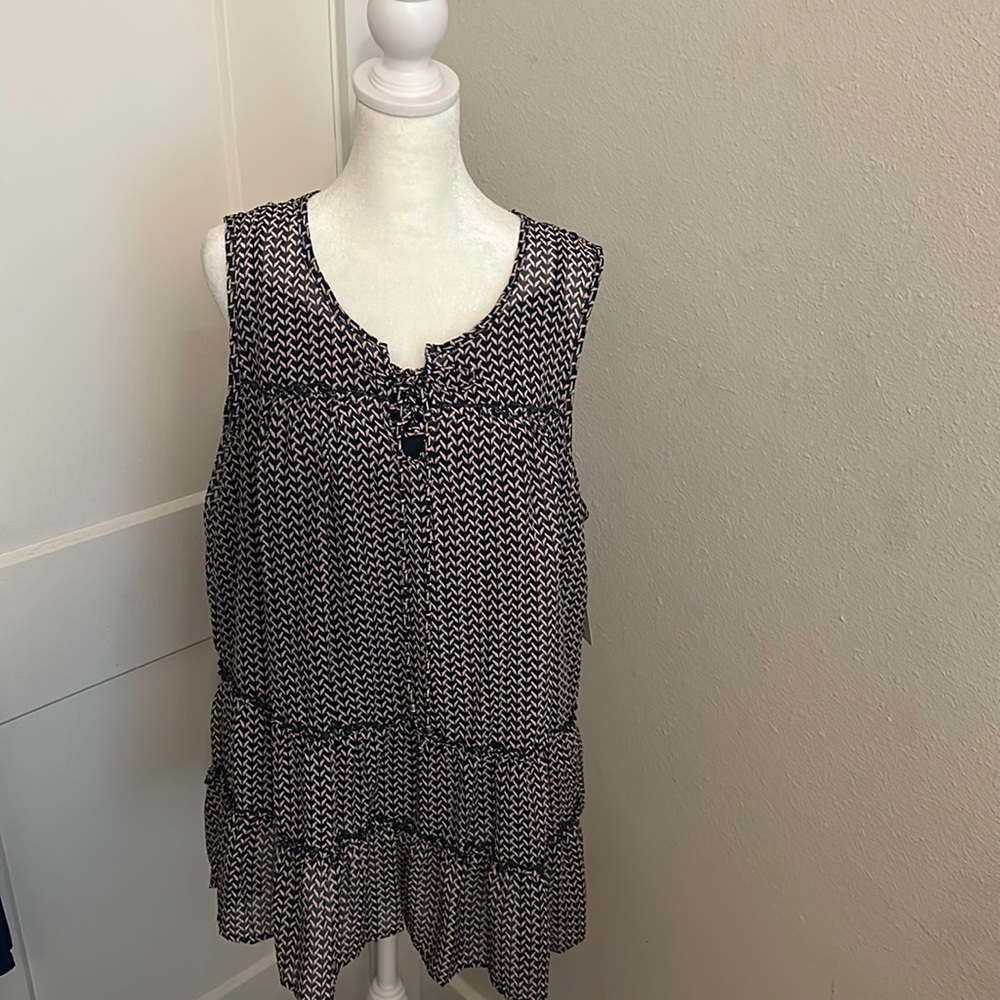 Navy tank w/light pink design, tie front & Navy under shirt tank